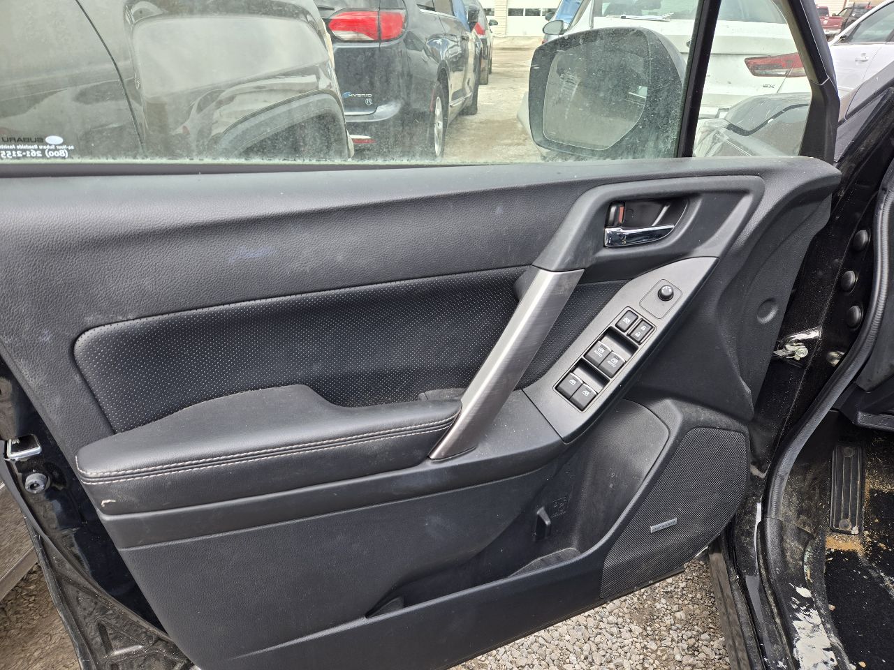 Vehicle/249413_11.jpg