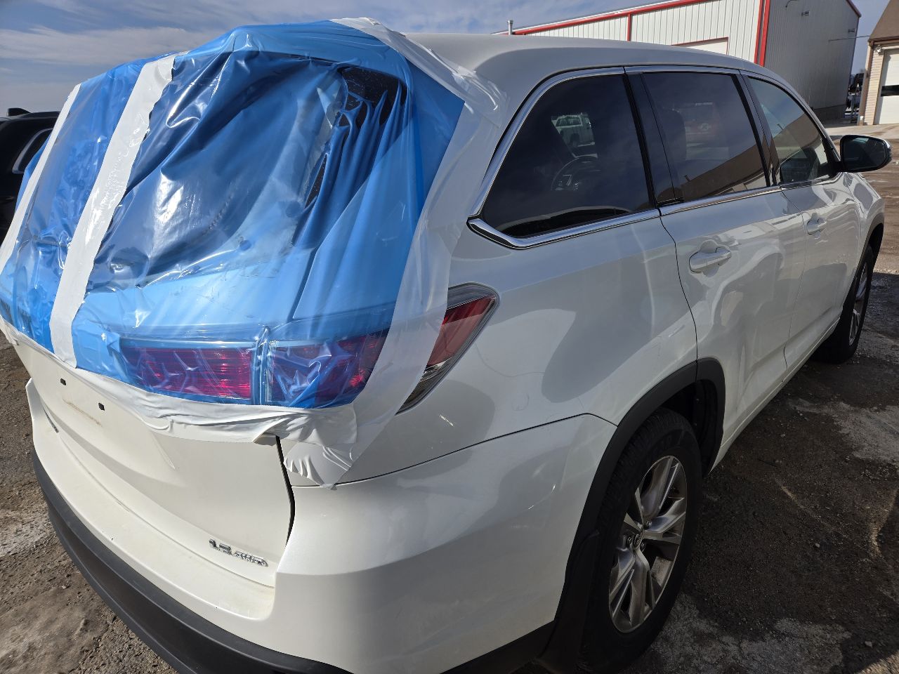 Vehicle/249417_04.jpg