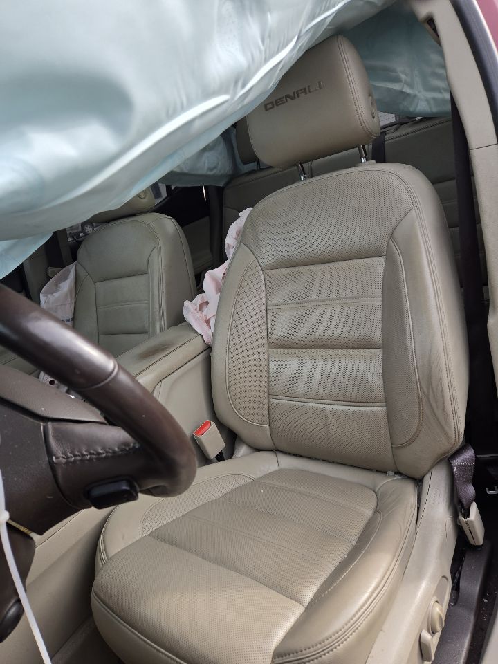 Vehicle/249422_10.jpg
