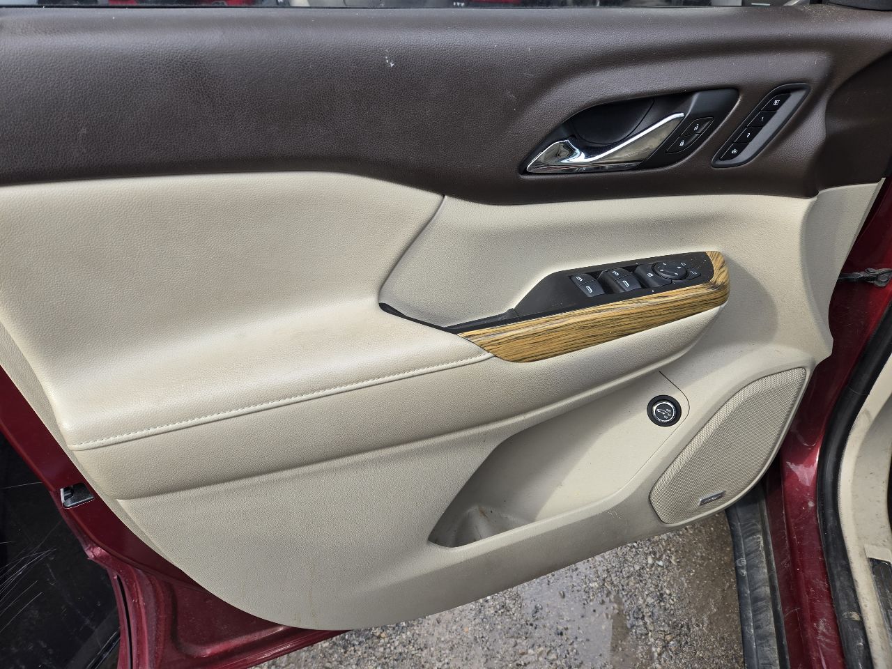 Vehicle/249422_11.jpg