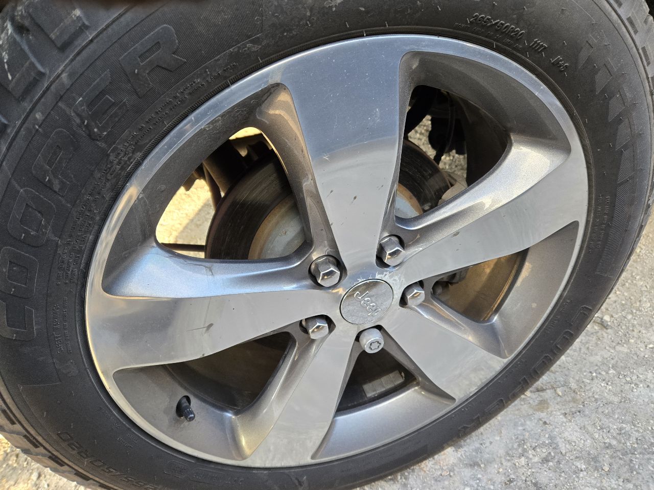 Vehicle/249437_06.jpg