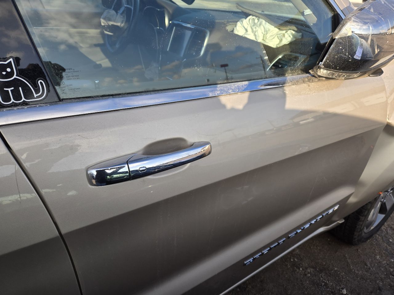 Vehicle/249437_08.jpg