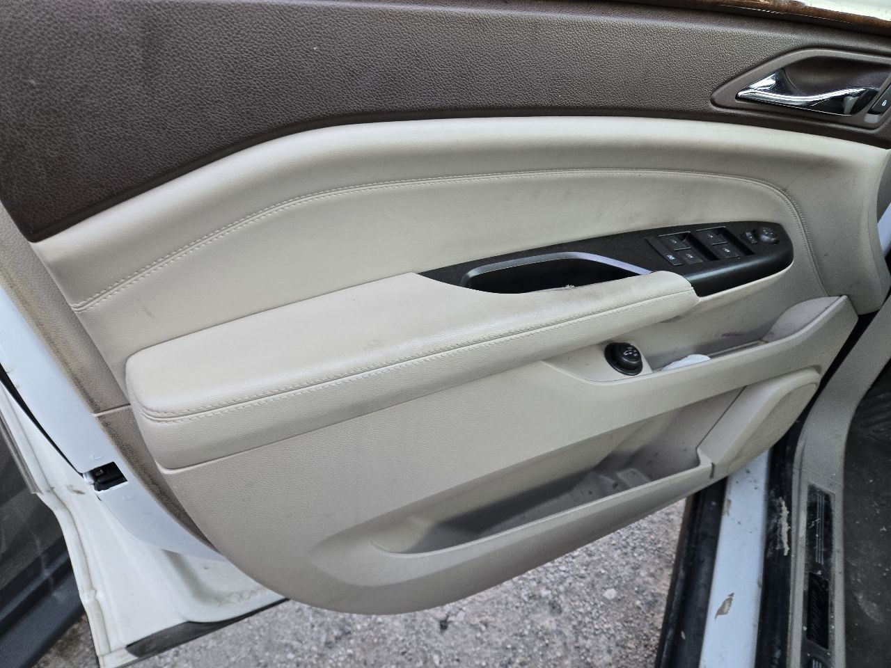 Vehicle/249440_13.jpg