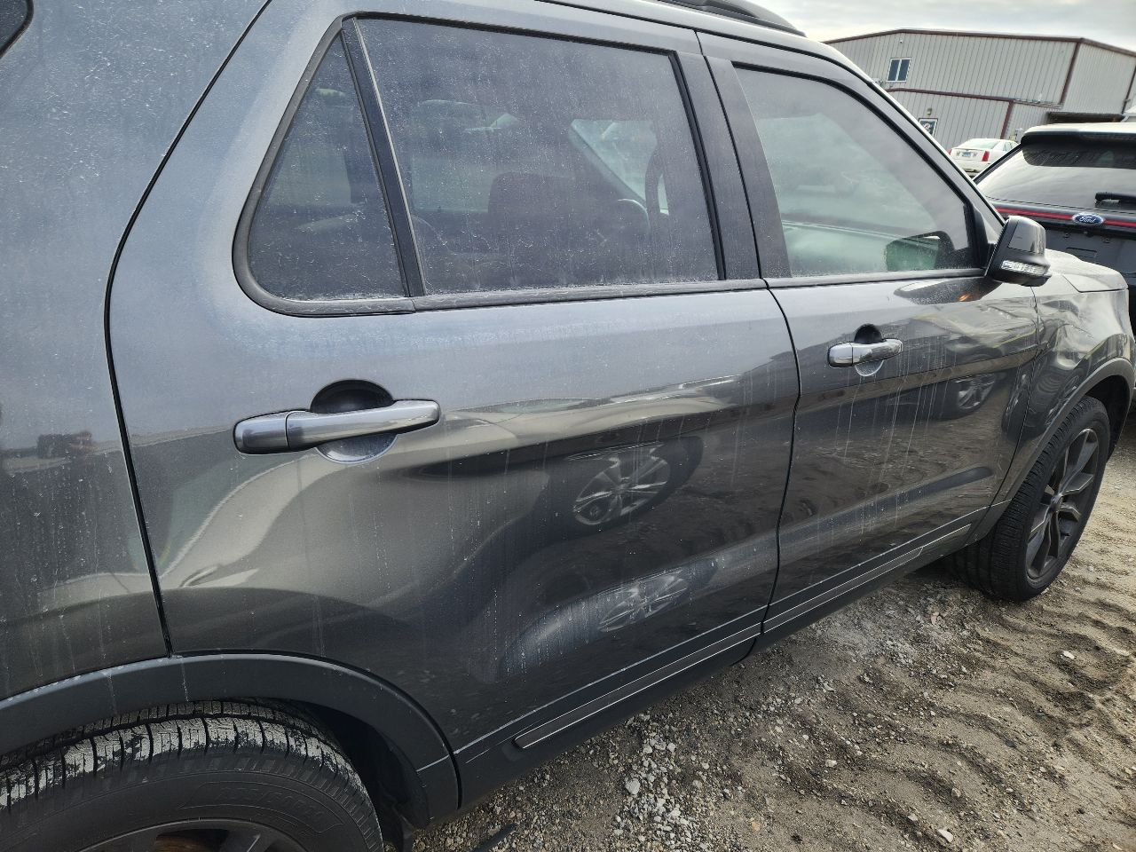 https://f005.backblazeb2.com/file/img-partshotlines-com/Inventory/EX441/Vehicle/249452_12.jpg