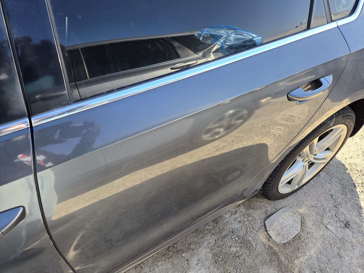 Vehicle/249468_09.jpg