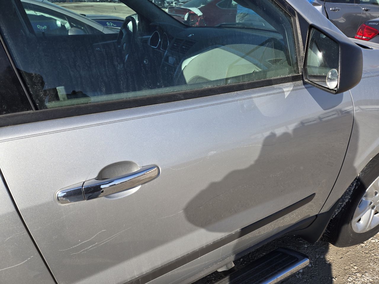 Vehicle/249472_08.jpg