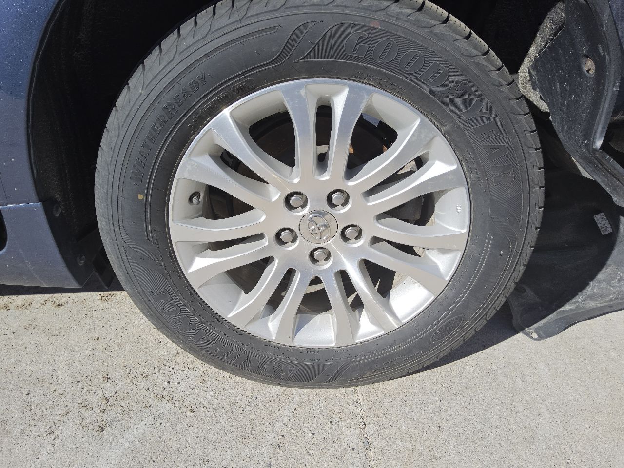 https://f005.backblazeb2.com/file/img-partshotlines-com/Inventory/EX441/Vehicle/249483_06.jpg