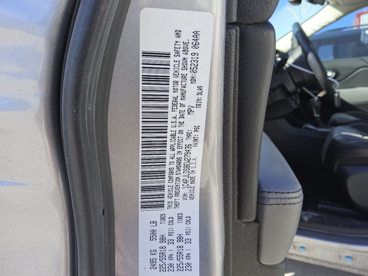 Vehicle/249489_06.jpg