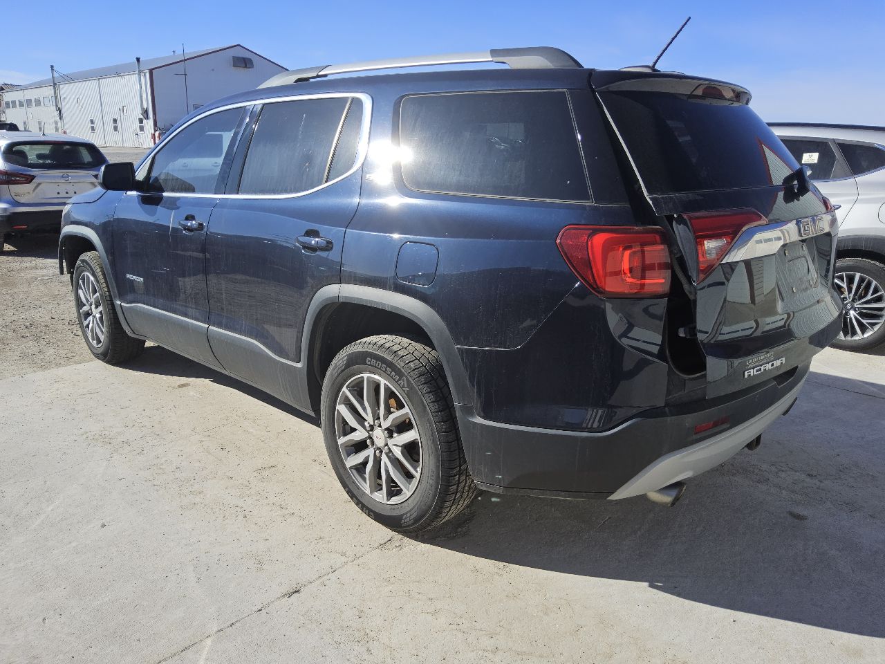 Vehicle/249490_02.jpg
