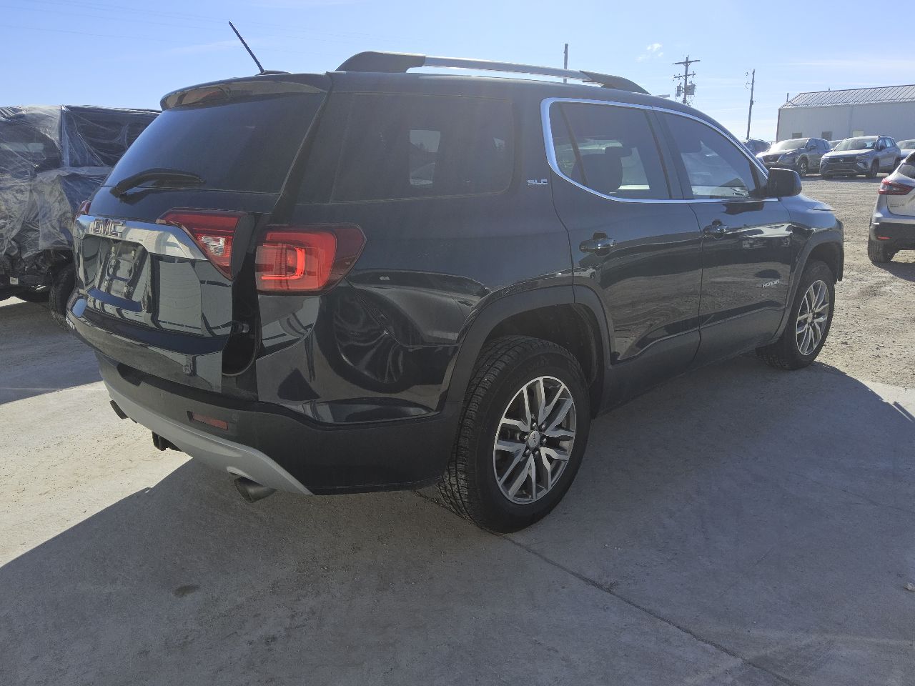 Vehicle/249490_03.jpg