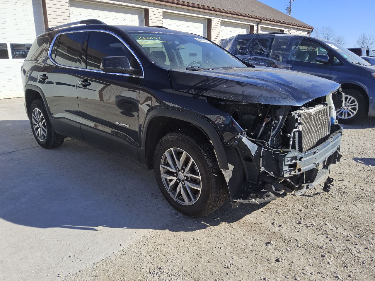 Vehicle/249490_04.jpg