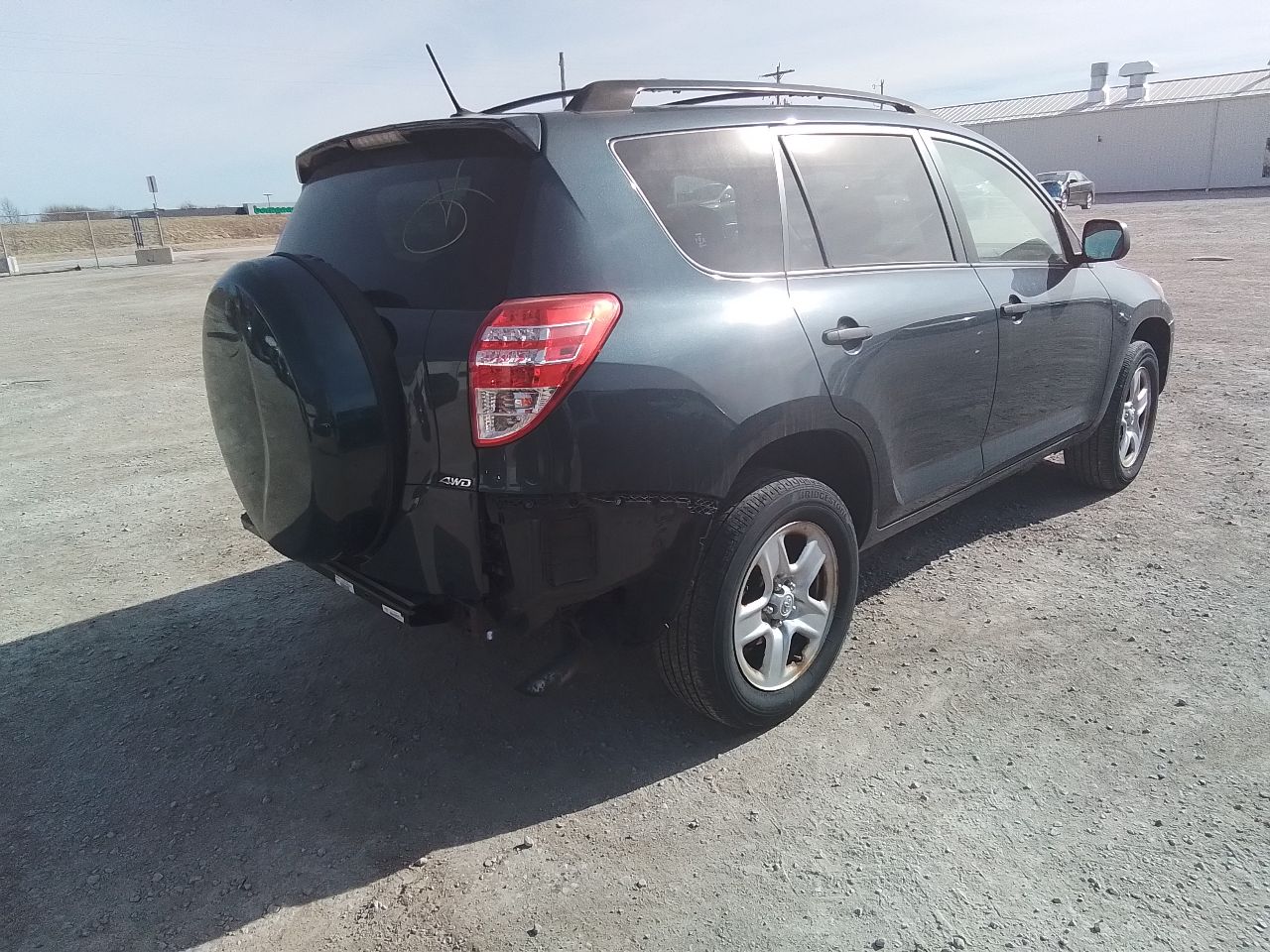 Vehicle/249508_03.jpg