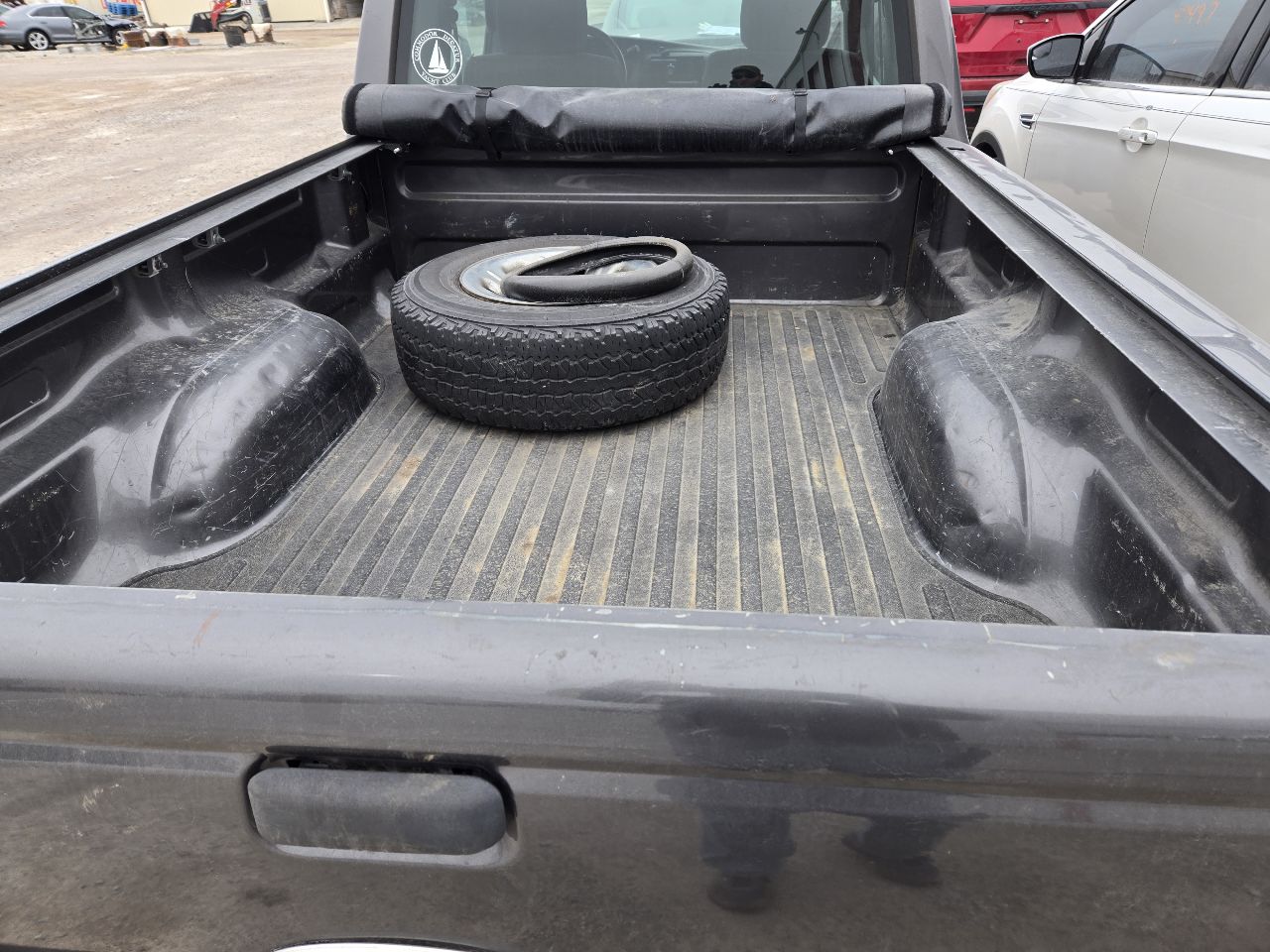 https://f005.backblazeb2.com/file/img-partshotlines-com/Inventory/EX441/Vehicle/249519_06.jpg