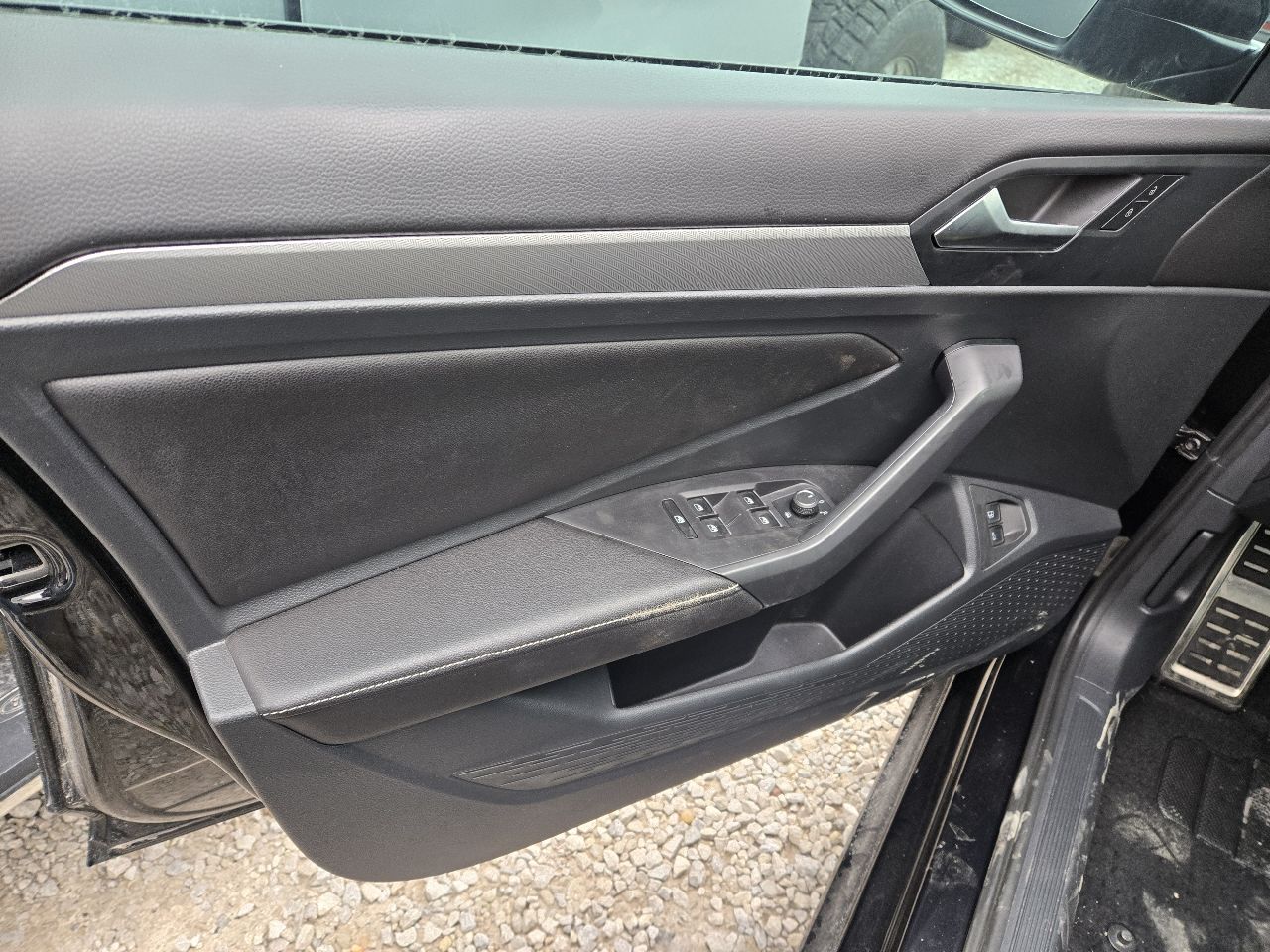 Vehicle/249546_11.jpg
