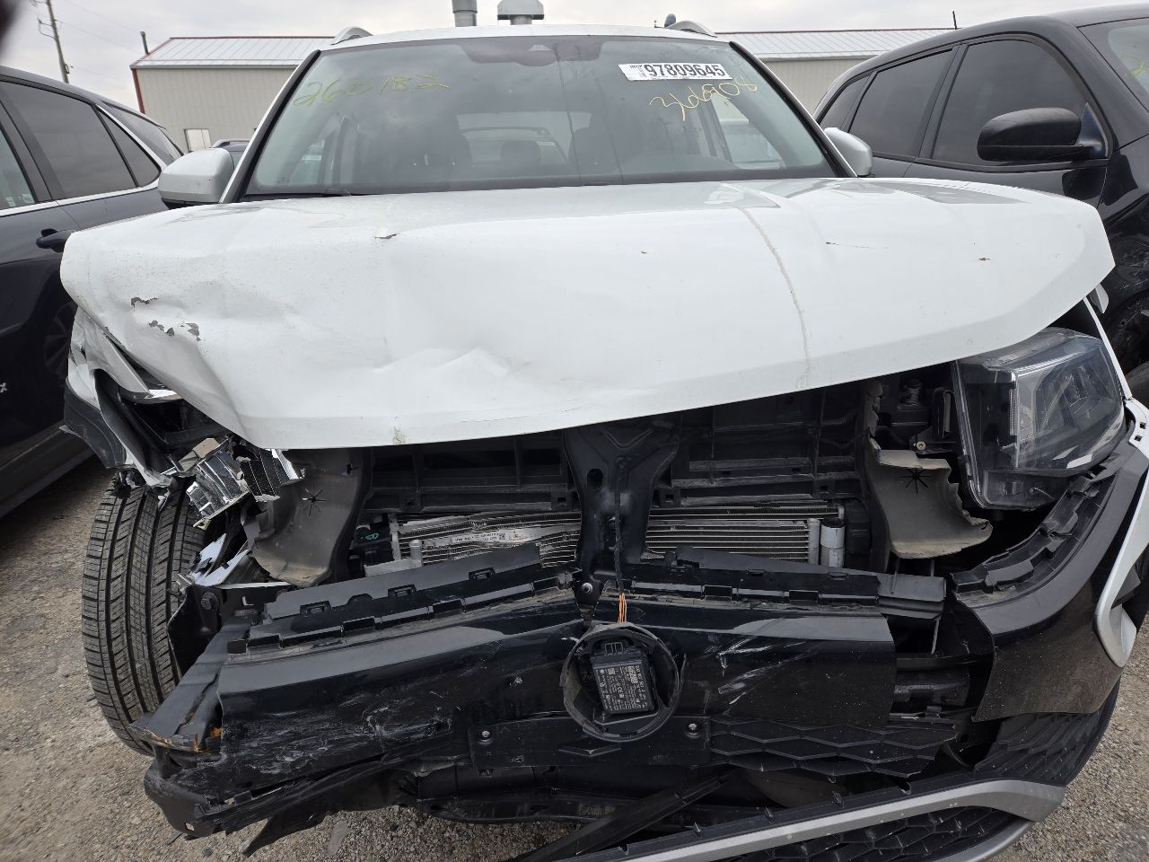 Vehicle/249549_09.jpg