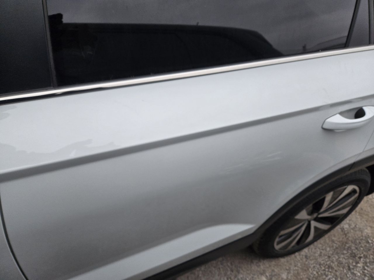 Vehicle/249549_11.jpg