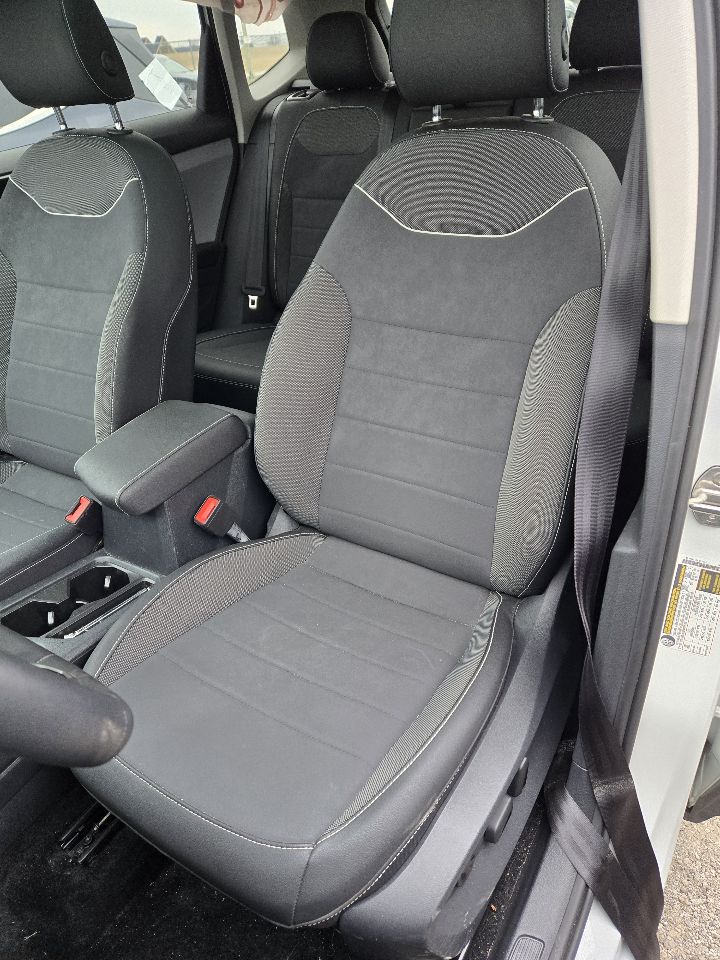 Vehicle/249549_12.jpg
