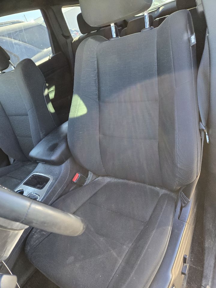 Vehicle/249569_11.jpg