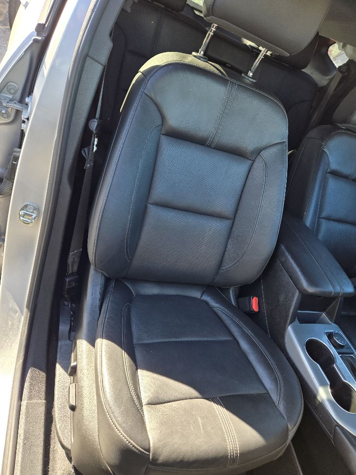 Vehicle/249570_10.jpg