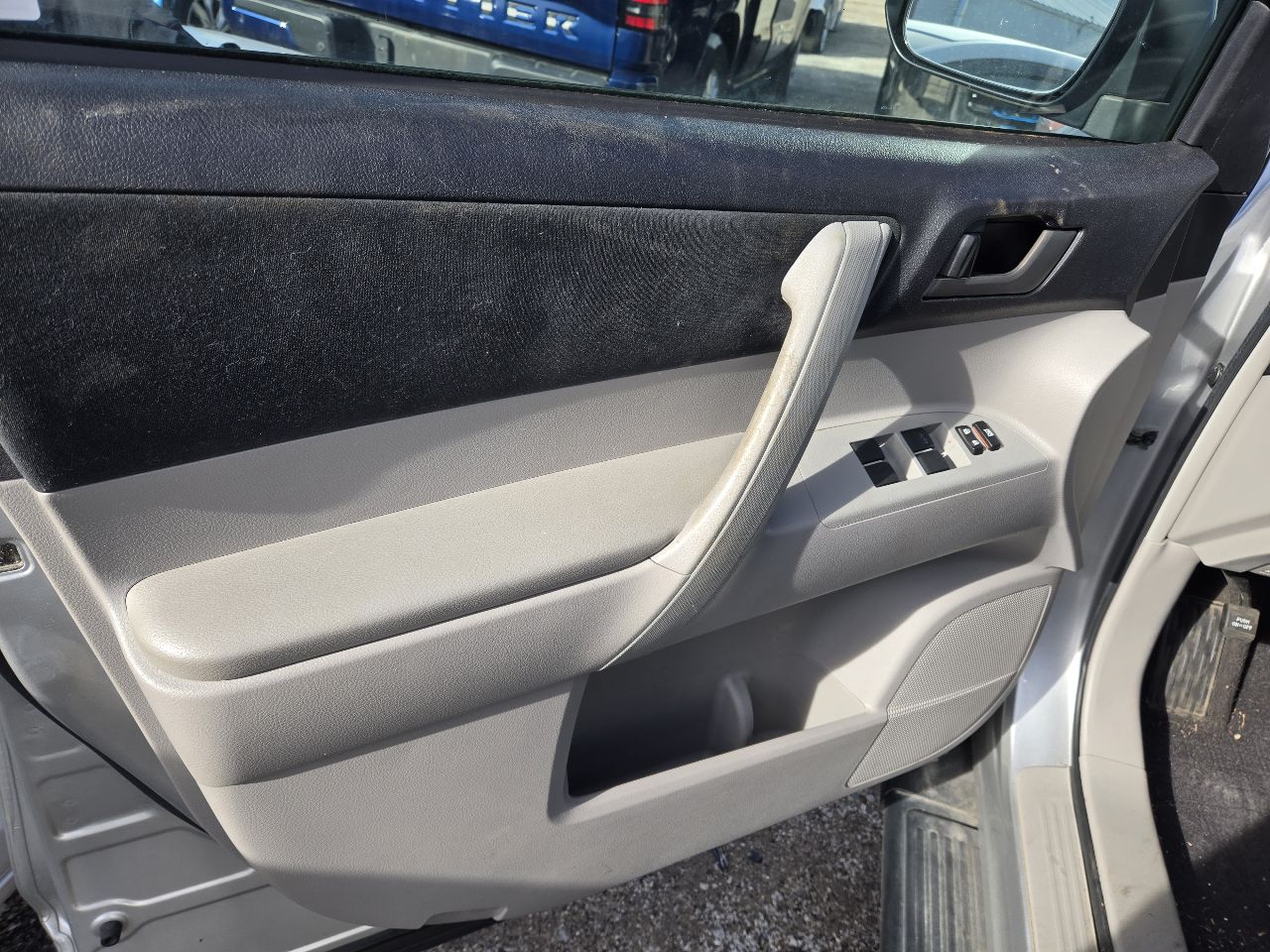 Vehicle/249583_12.jpg