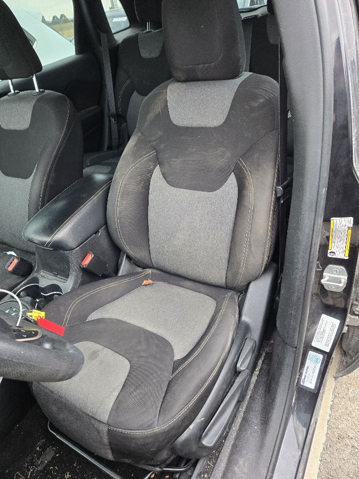 Vehicle/249593_11.jpg
