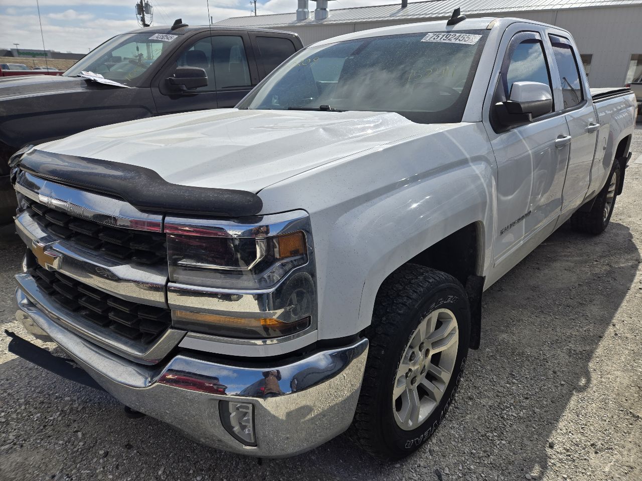 Vehicle/249595_02.jpg