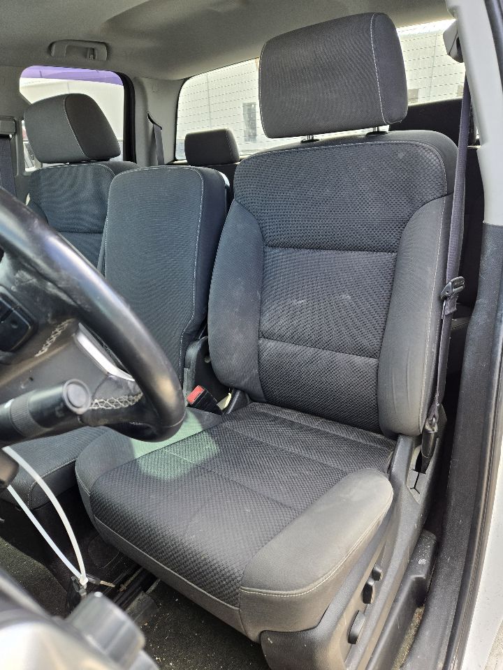 Vehicle/249595_12.jpg