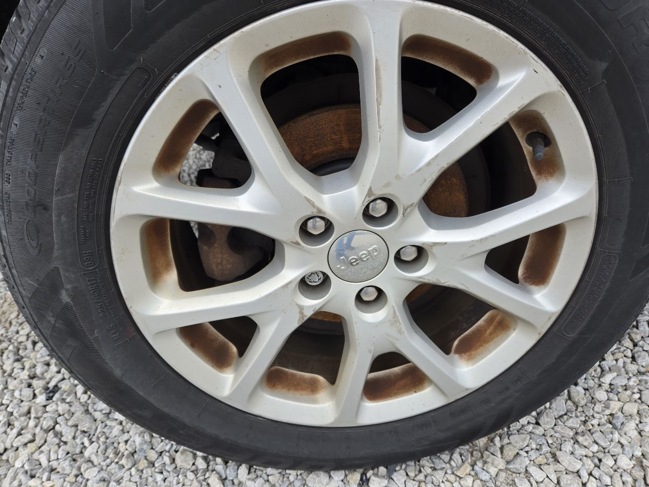 Vehicle/249605_06.jpg