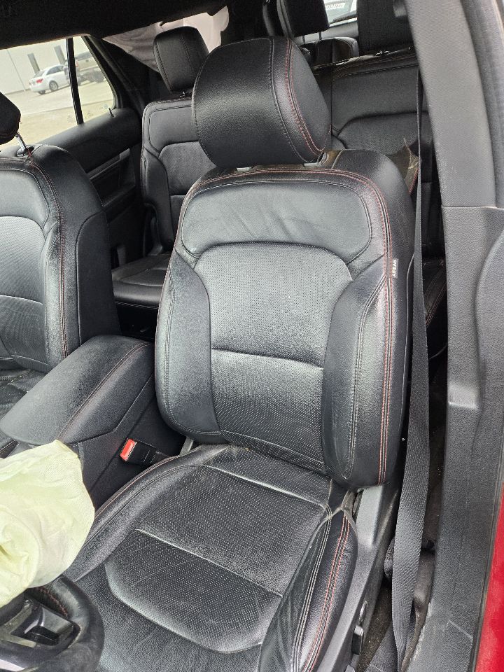 https://f005.backblazeb2.com/file/img-partshotlines-com/Inventory/EX441/Vehicle/249623_12.jpg