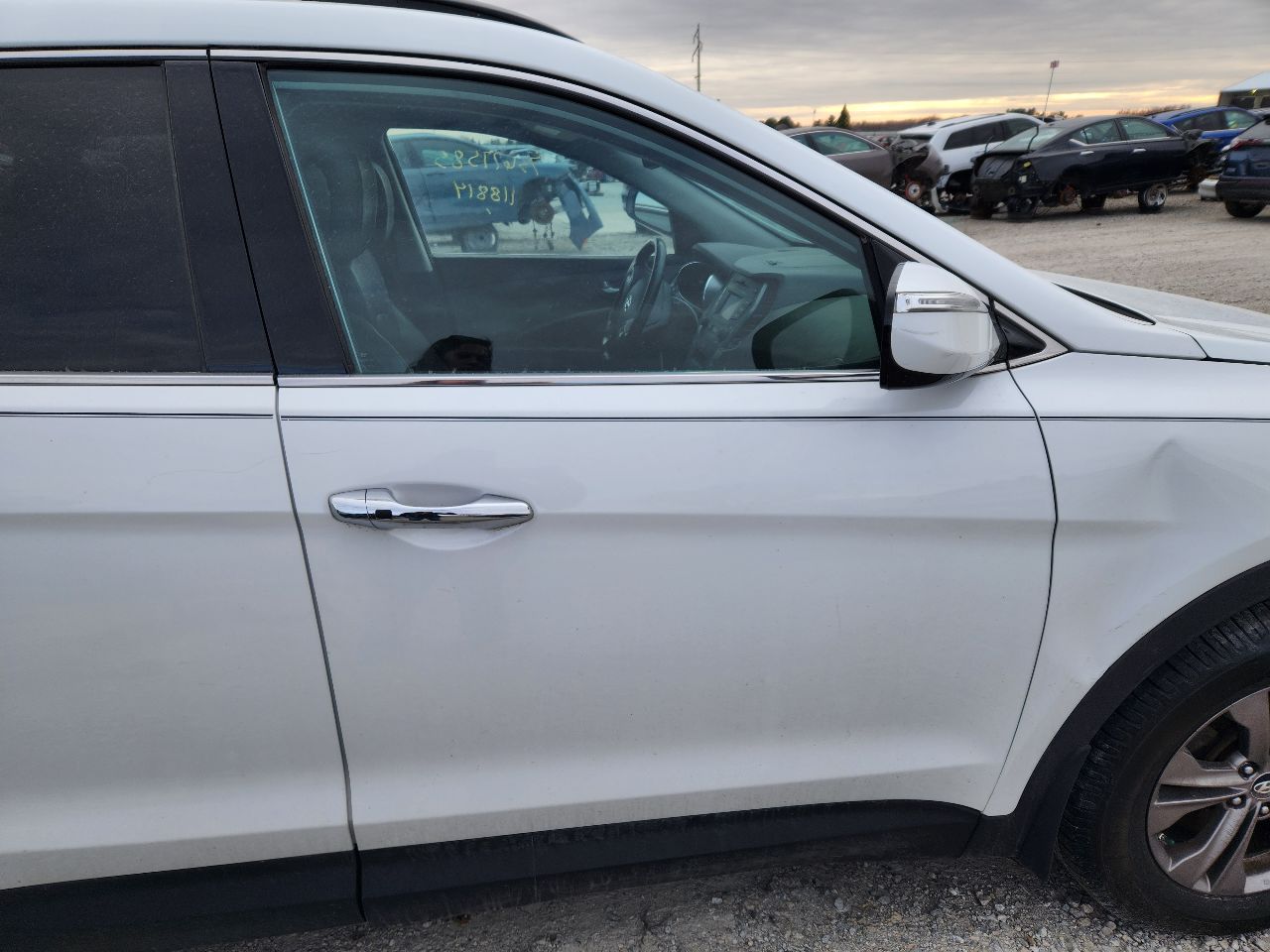 https://f005.backblazeb2.com/file/img-partshotlines-com/Inventory/EX441/Vehicle/249630_12.jpg