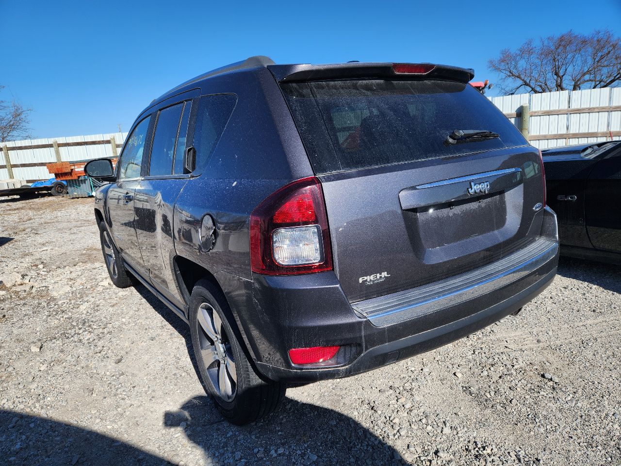 Vehicle/249634_02.jpg