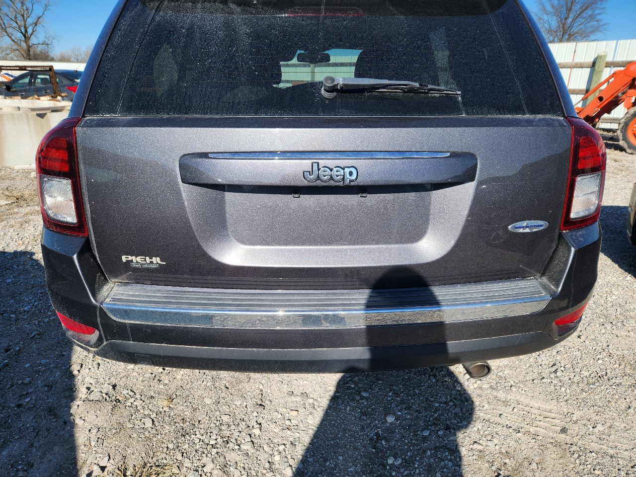 Vehicle/249634_11.jpg