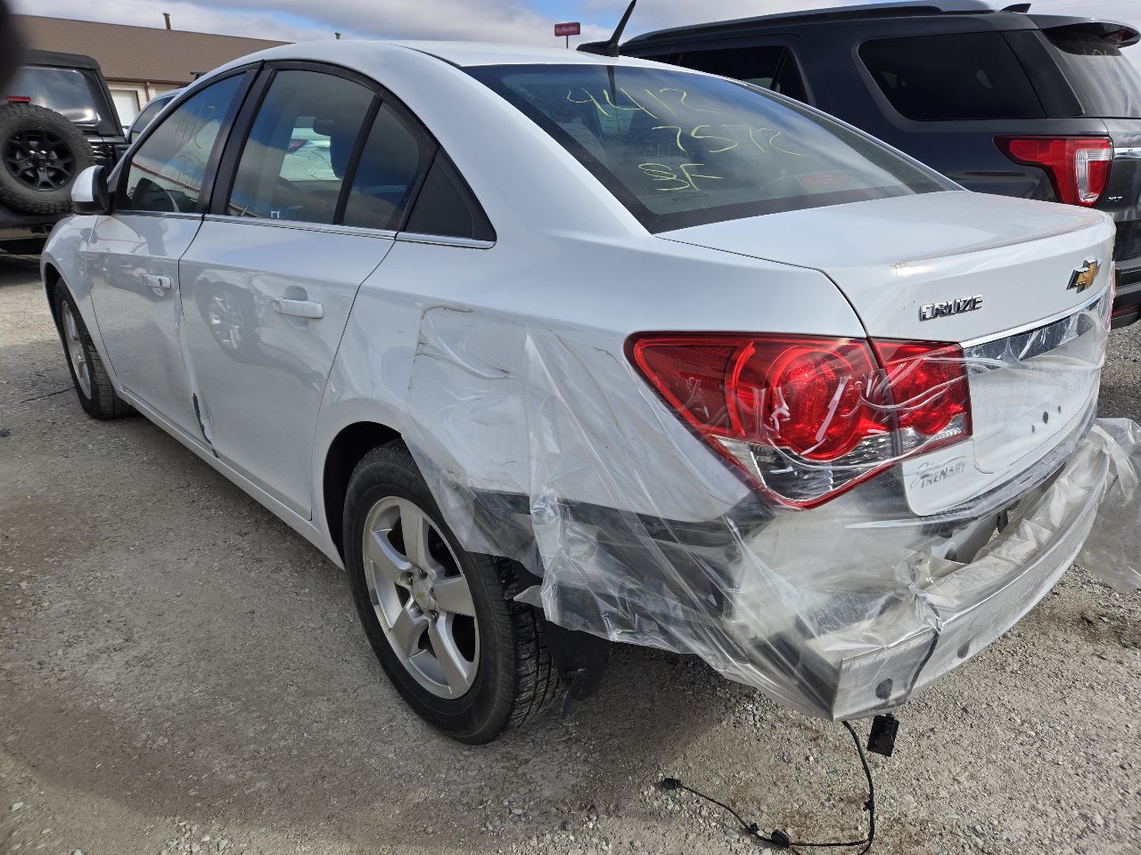 https://f005.backblazeb2.com/file/img-partshotlines-com/Inventory/EX441/Vehicle/249644_03.jpg