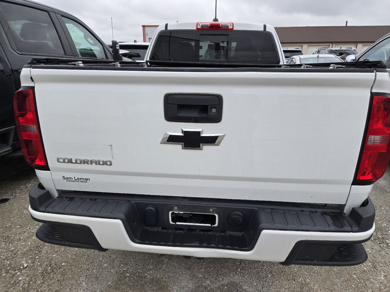 Vehicle/249653_05.jpg