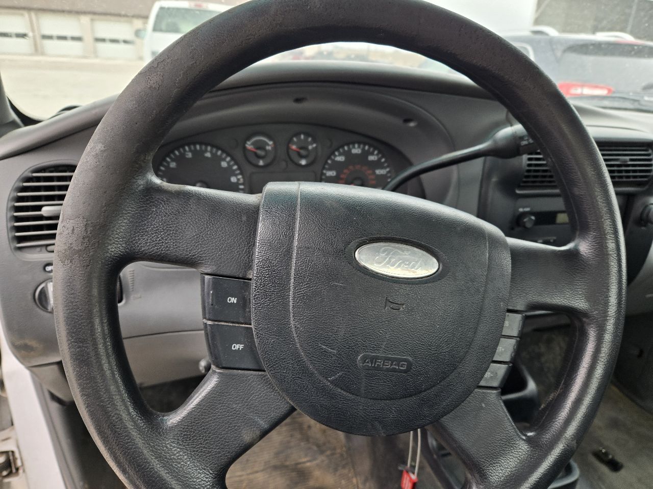 https://f005.backblazeb2.com/file/img-partshotlines-com/Inventory/EX441/Vehicle/249693_12.jpg
