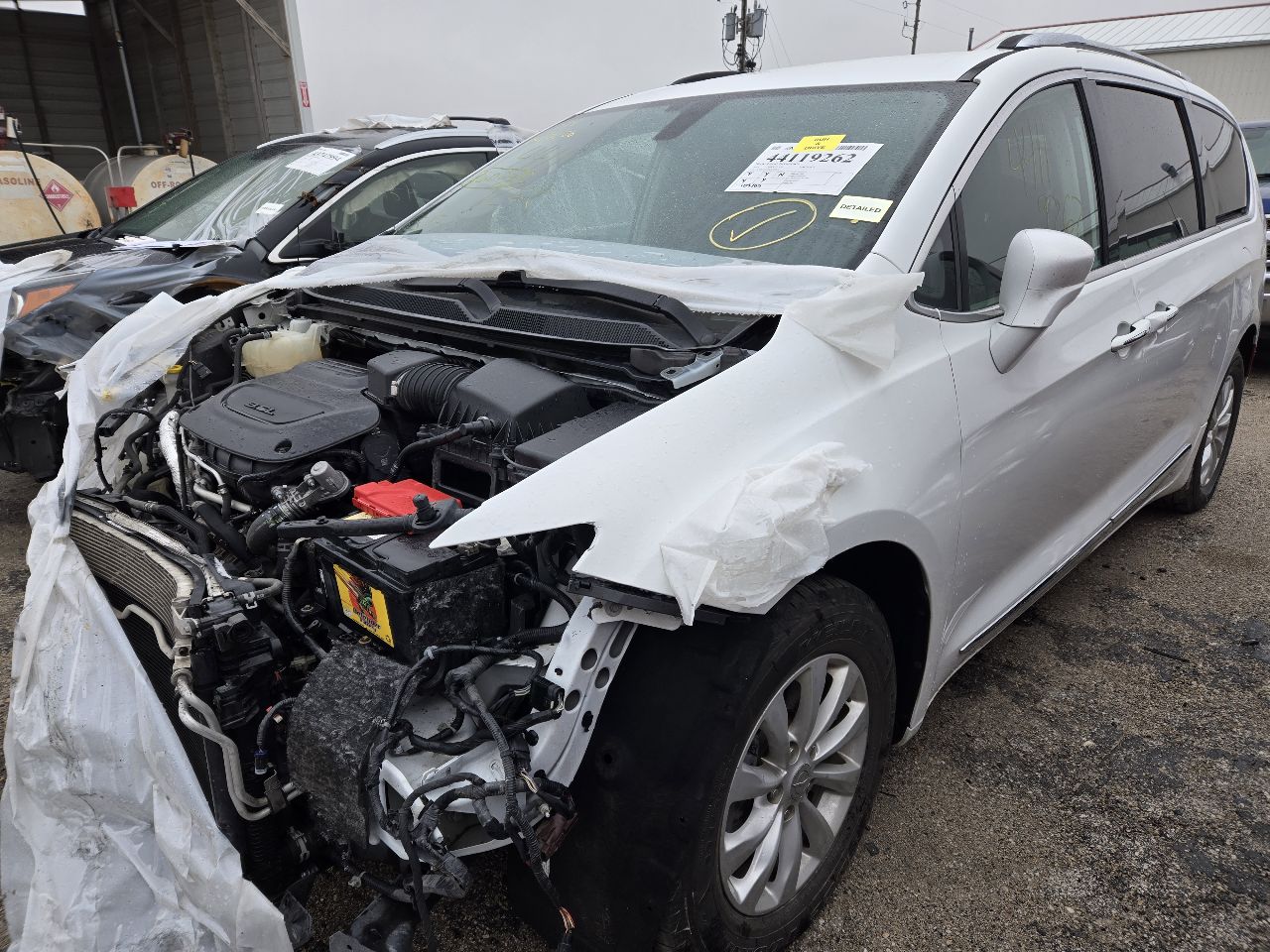 https://f005.backblazeb2.com/file/img-partshotlines-com/Inventory/EX441/Vehicle/249697_02.jpg