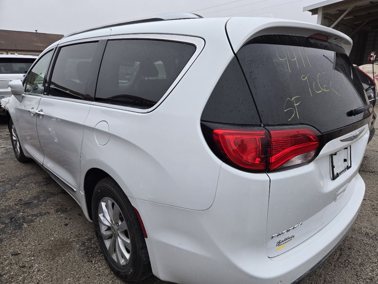 https://f005.backblazeb2.com/file/img-partshotlines-com/Inventory/EX441/Vehicle/249697_03.jpg