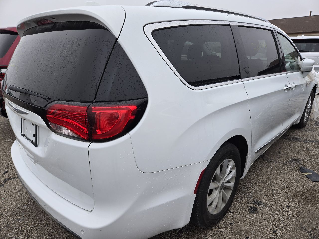 https://f005.backblazeb2.com/file/img-partshotlines-com/Inventory/EX441/Vehicle/249697_04.jpg