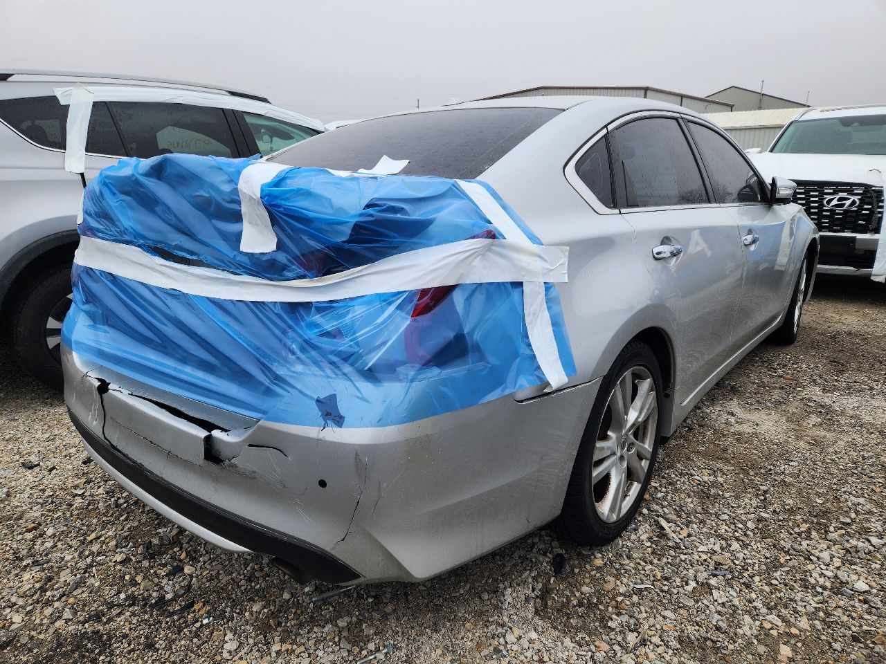 Vehicle/249712_03.jpg