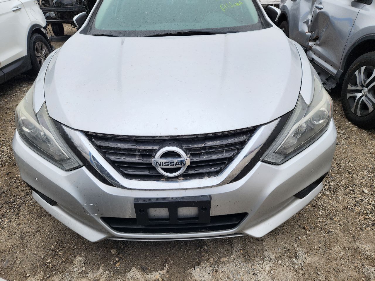 Vehicle/249712_08.jpg