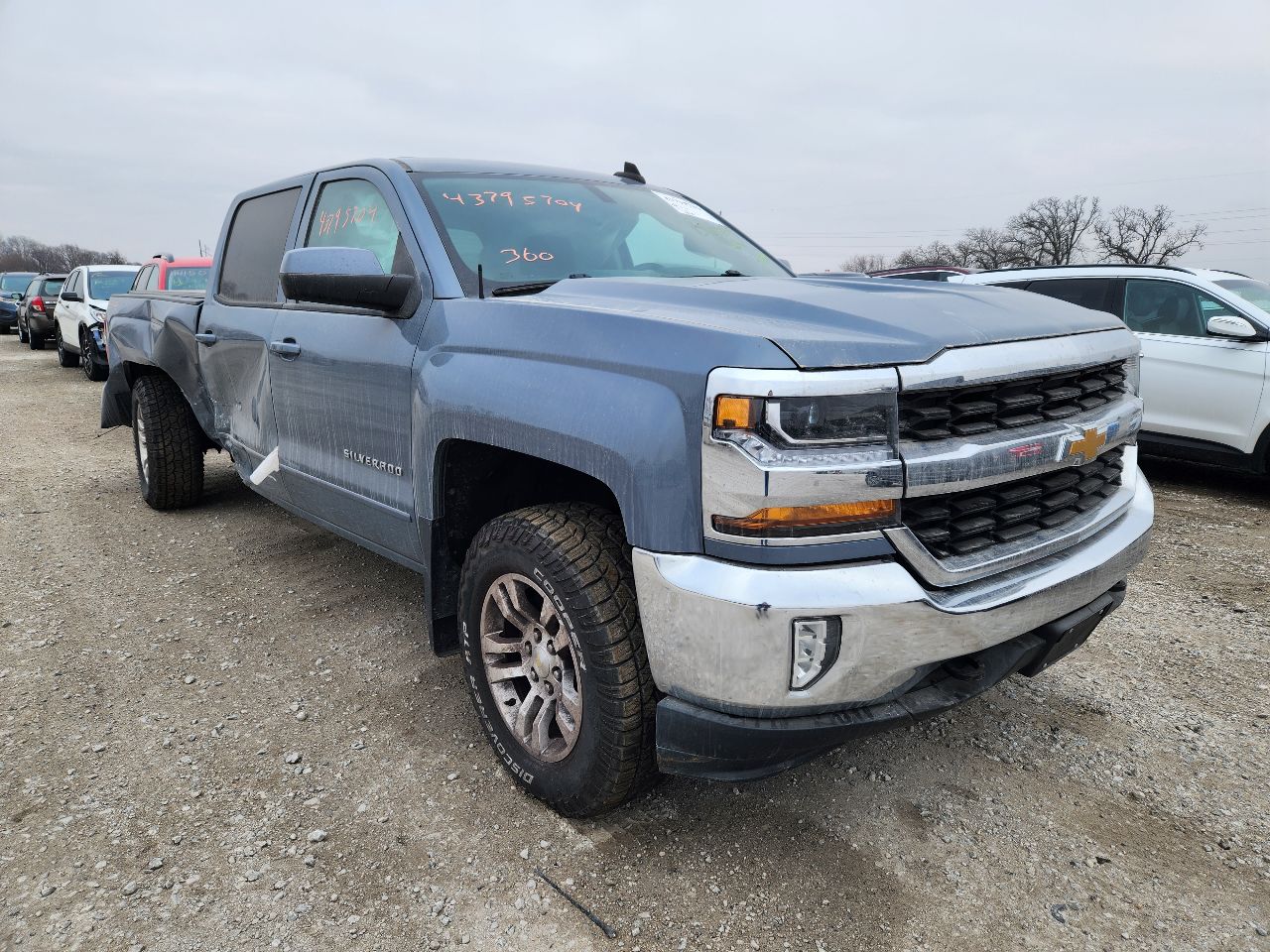 Vehicle/249759_04.jpg