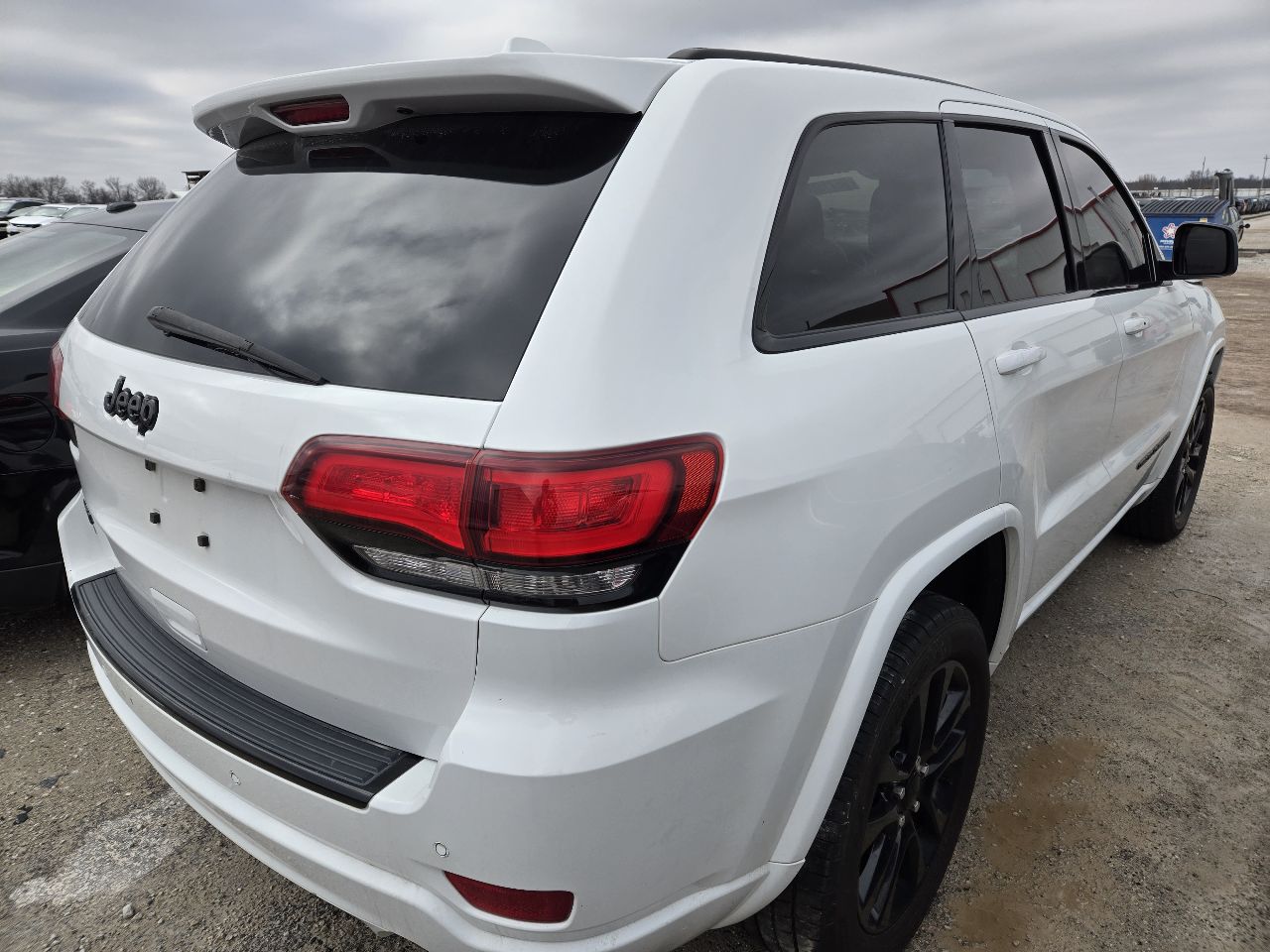 https://f005.backblazeb2.com/file/img-partshotlines-com/Inventory/EX441/Vehicle/249762_04.jpg