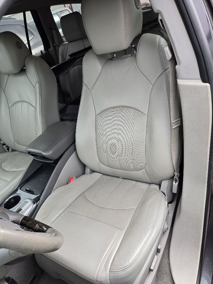 Vehicle/249764_12.jpg