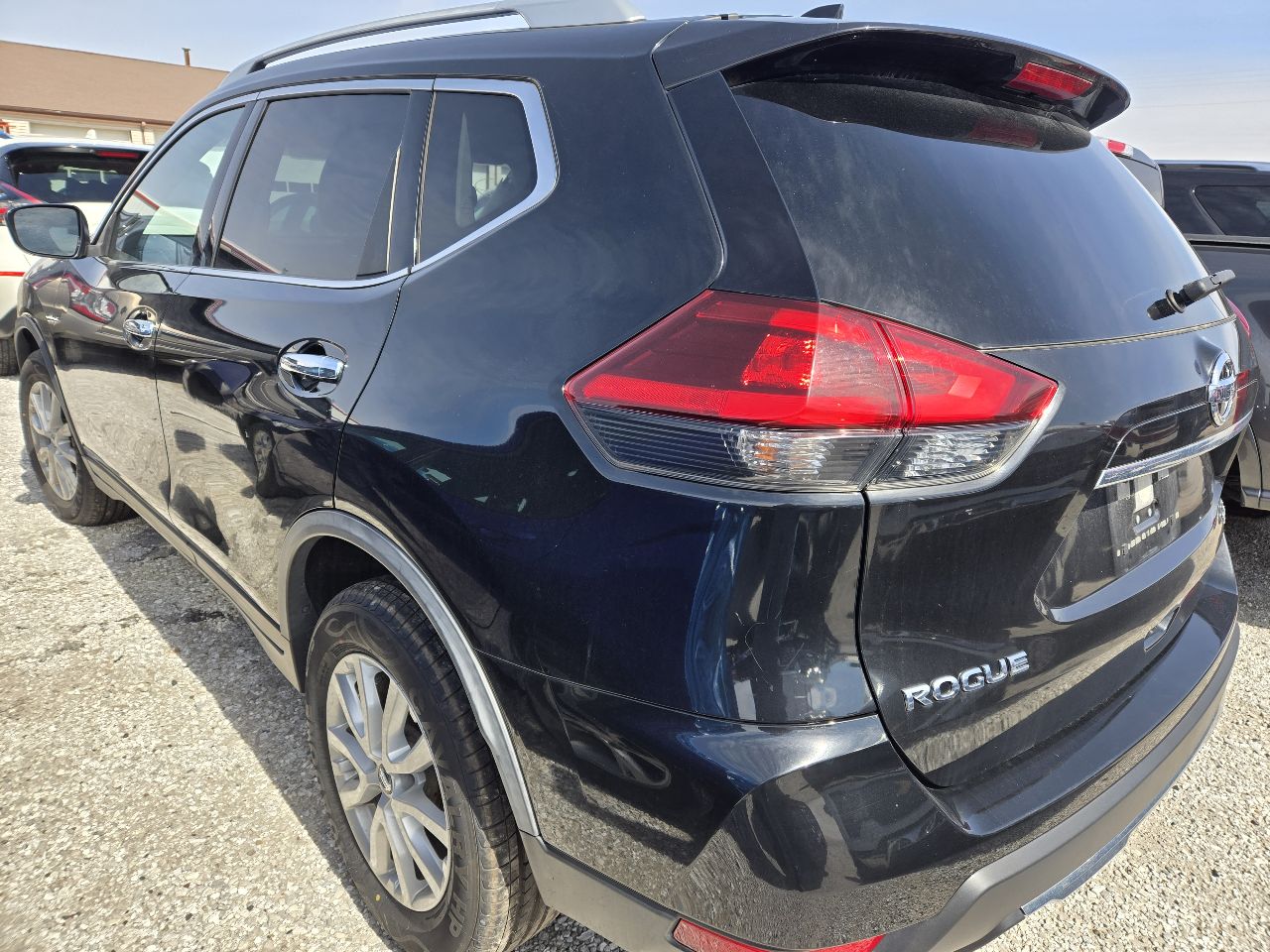 Vehicle/249816_03.jpg
