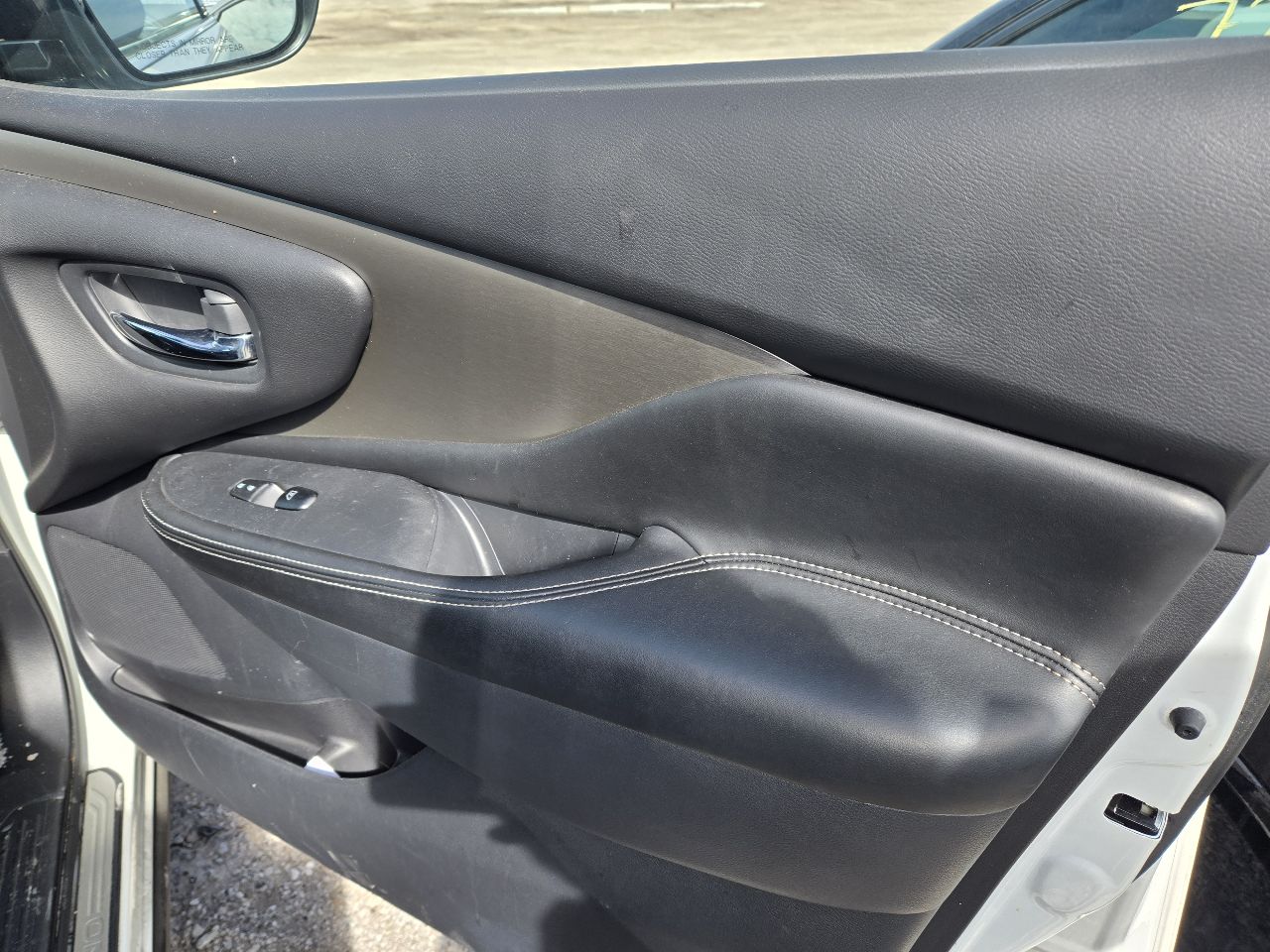 https://f005.backblazeb2.com/file/img-partshotlines-com/Inventory/EX441/Vehicle/249821_11.jpg