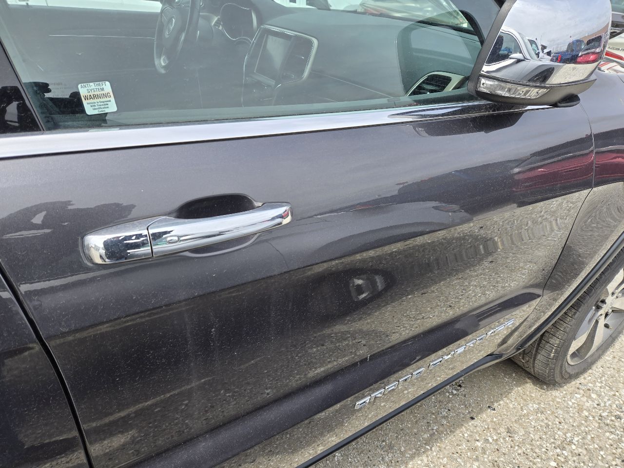 Vehicle/249833_08.jpg