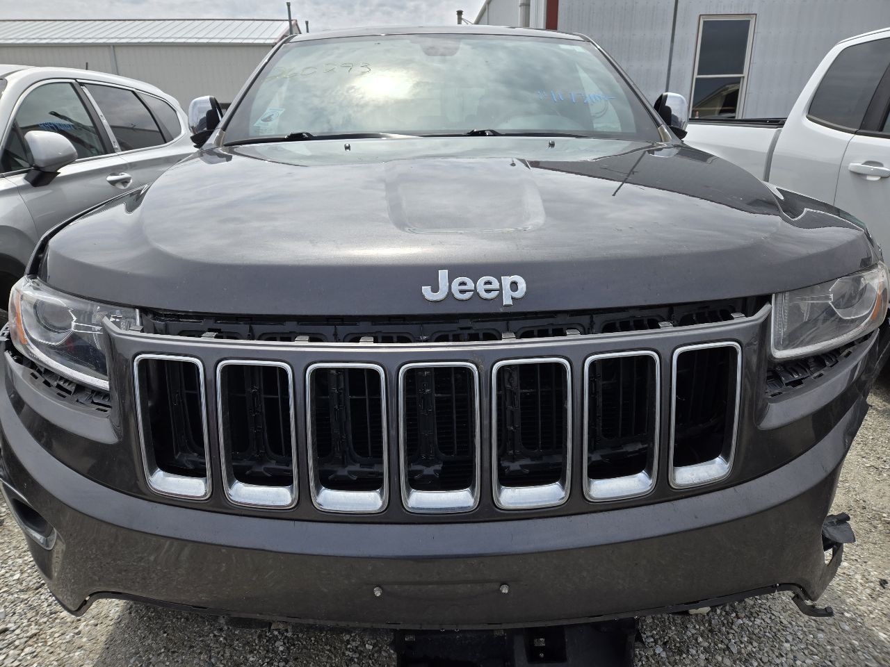 Vehicle/249833_09.jpg