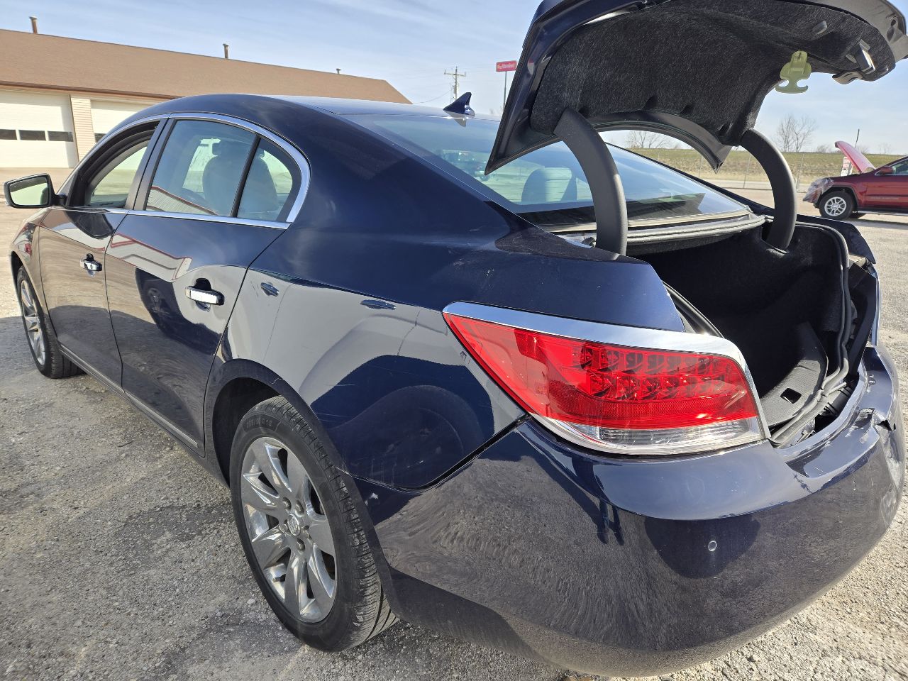 Vehicle/249845_03.jpg