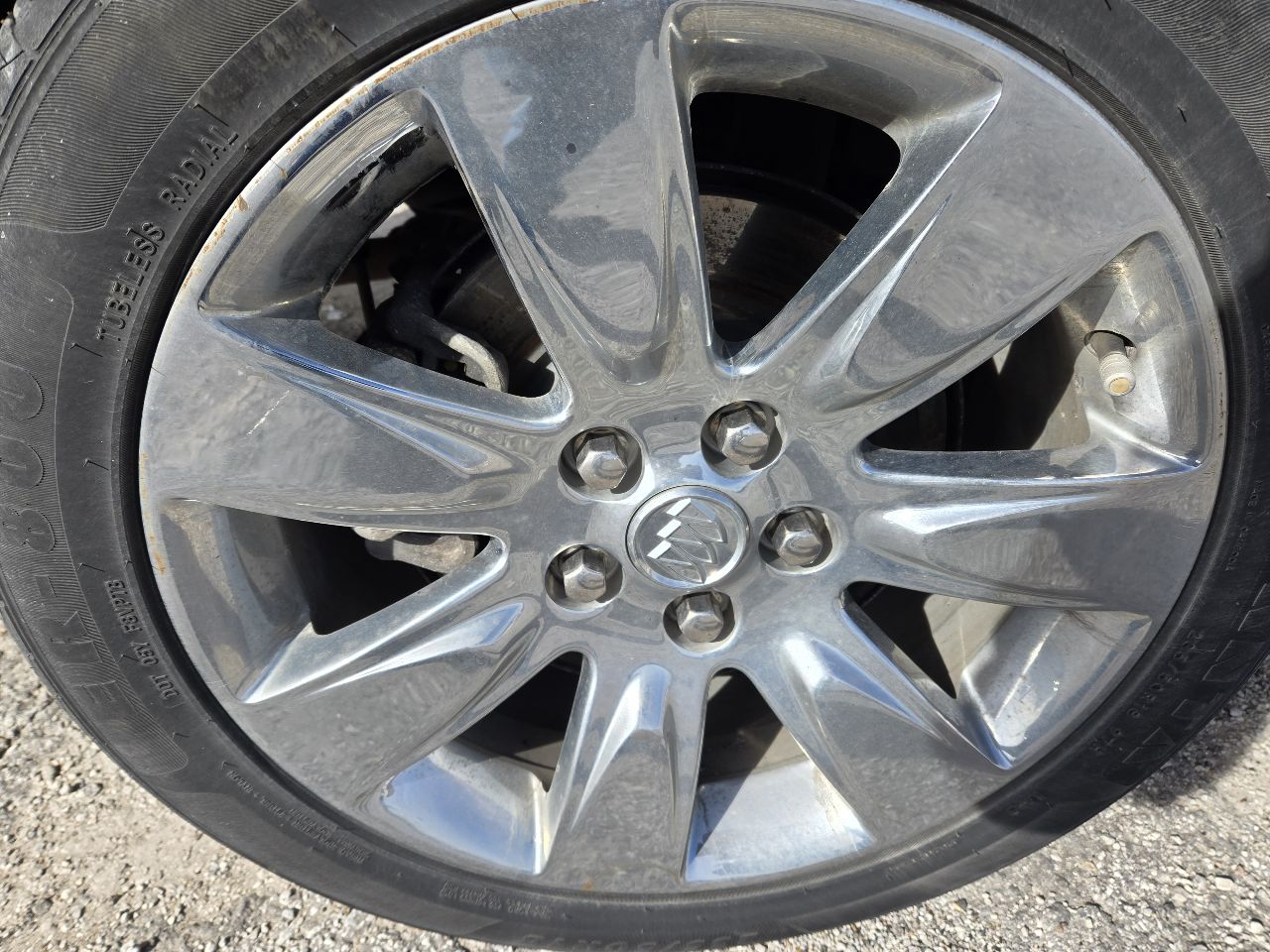 Vehicle/249845_06.jpg