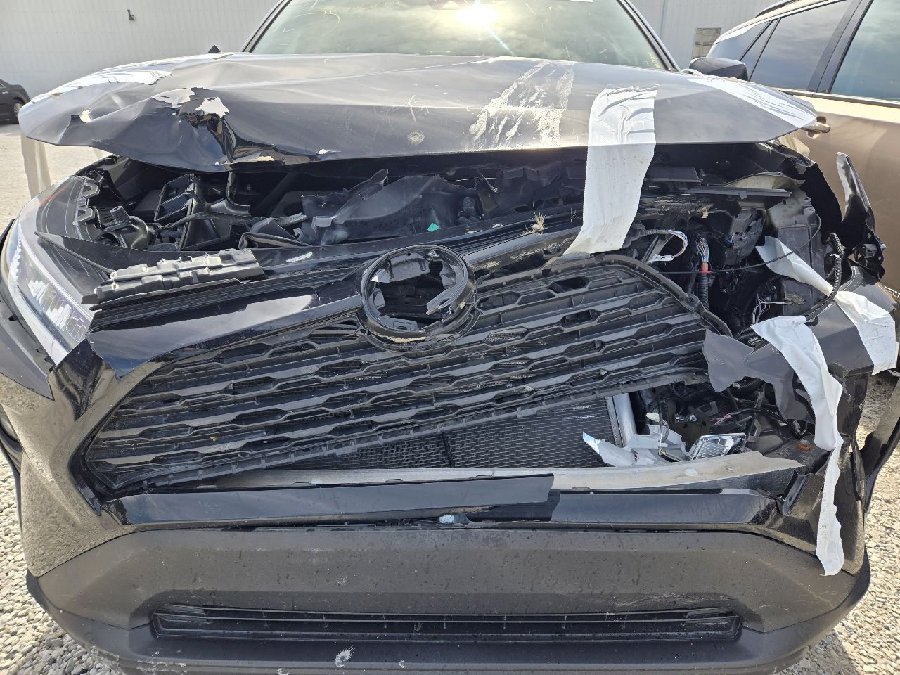 Vehicle/249851_09.jpg